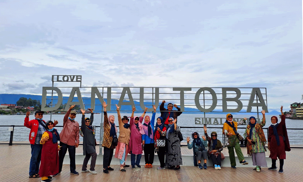Paket Wisata Medan 5 hari 4 Malam (Tour Danau Toba 5D4N)