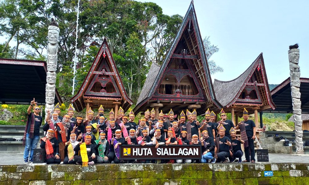paket wisata danau toba 4 hari 3 malam