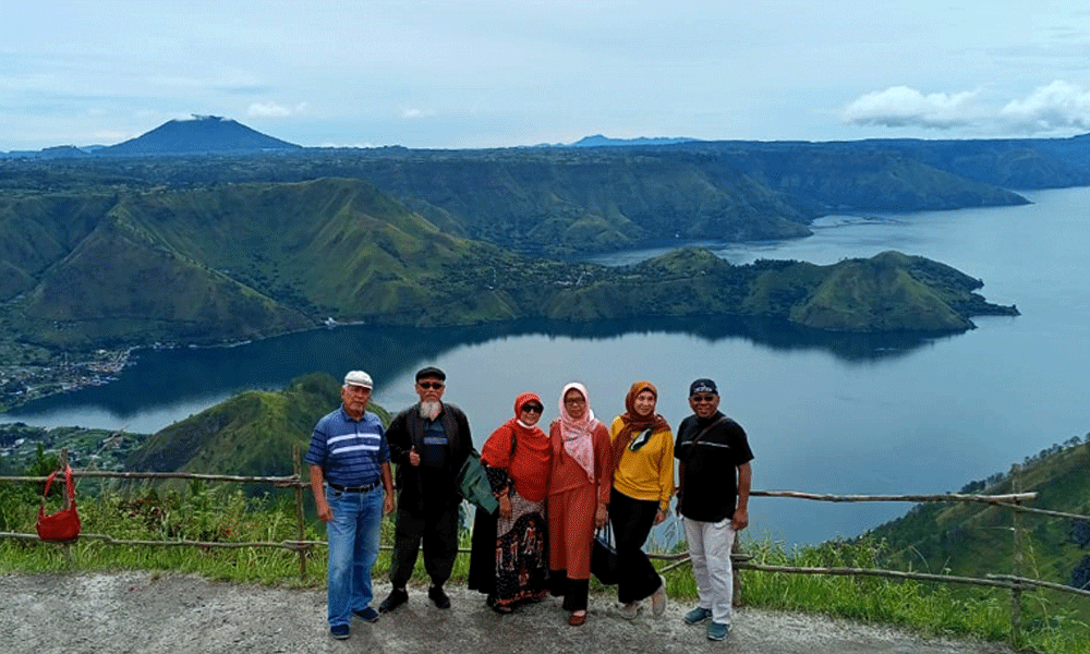 paket wisata taman simalem resort