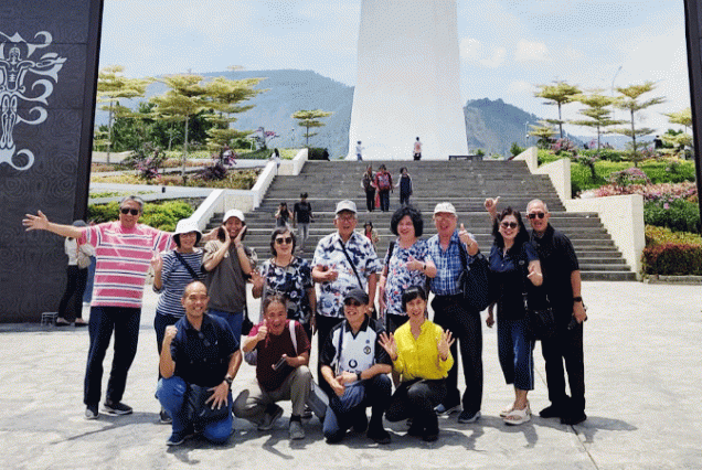 Tour 1 Hari ke Danau Toba: Parapat Samosir & Budaya Batak