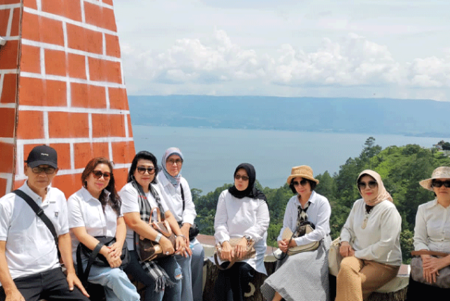 tour danau toba 2 hari