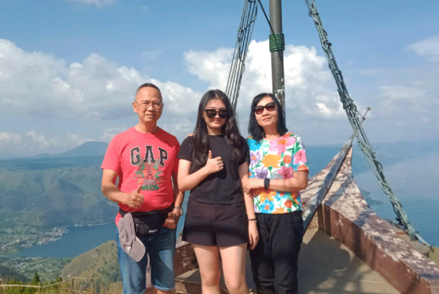 Explore Samosir & Danau Toba – Tour Medan 3 Hari 2 Malam