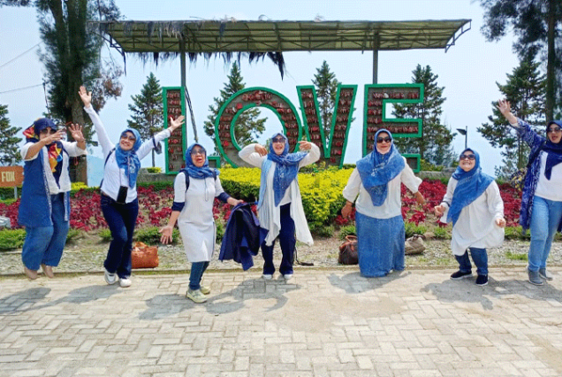Jelajah Samosir & Simalem – Paket Wisata Danau Toba 3D2N